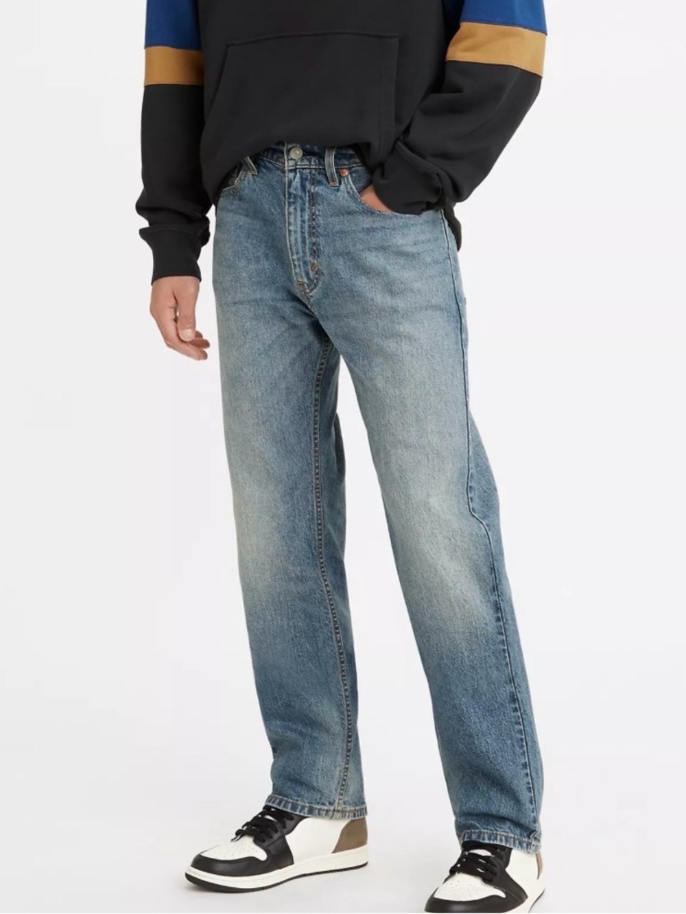 Levi’s 505 Straight Leg Medium Wash Jeans